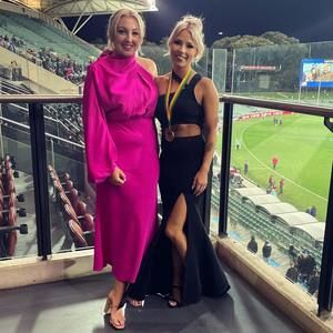 Meet your Posher, Ella